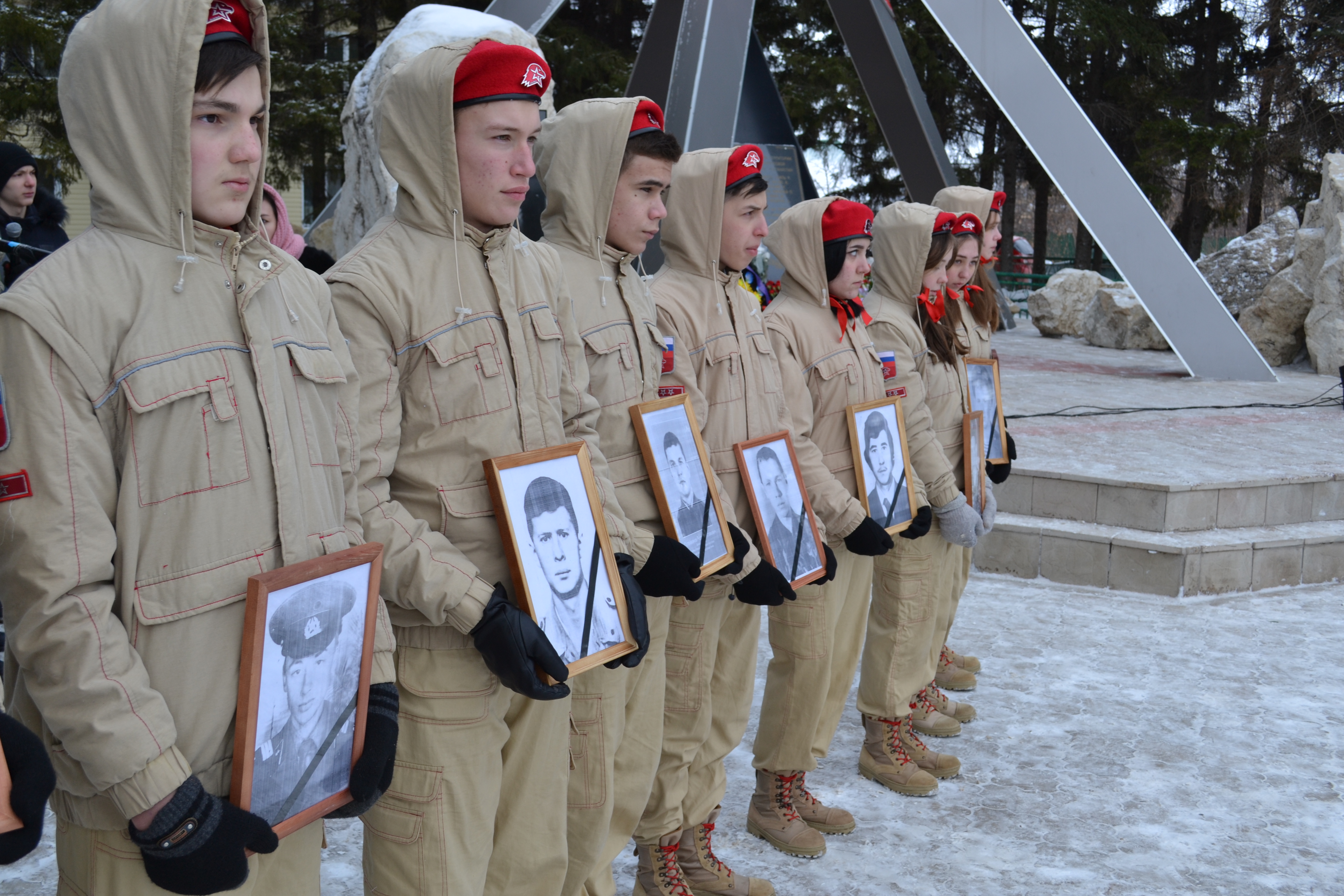 афиша концерт вывод войск из афганистана. 15 февраля день вывода войск из афганистана. украшение сцены на мероприятие афганистан. концерт посвященный выводу войск из афганистана. афганистан концерт.